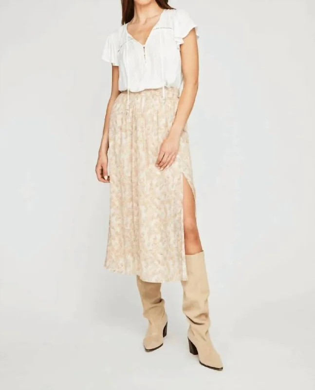 Grab Romantic Date - Night Styles Now Etoile Skirt In Pastel Burst