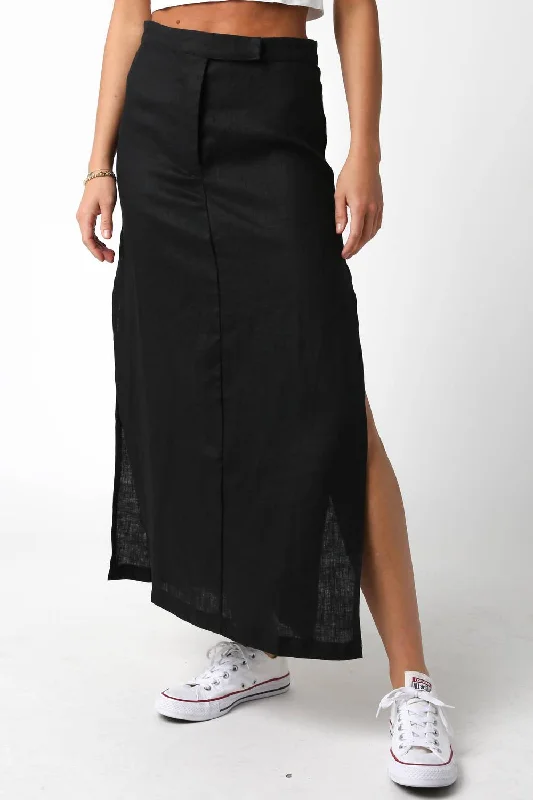 Versatile Wardrobe Essentials Linen Maxi Skirt In Black