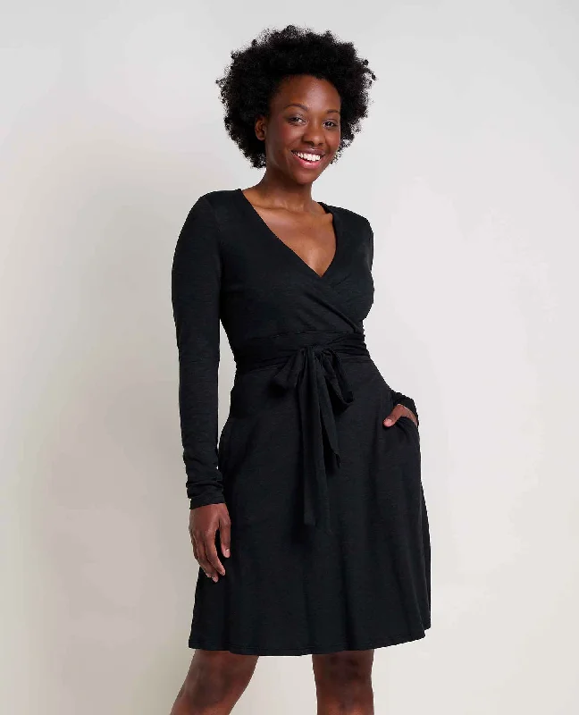 Today Only Cue Wrap Long Sleeve Dress