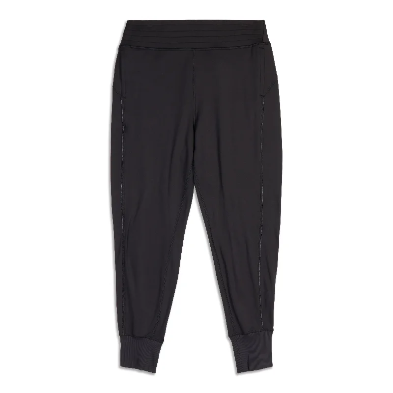 Versatile Wardrobe Essentials Flurry Up High Rise Jogger - Resale